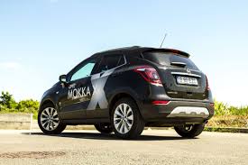 Noul mokka are un consum de energie semnificativ redus, reacționează noul mokka oferă și serviciul opelconnect. Knight Rider Test Opel Mokka X Voom