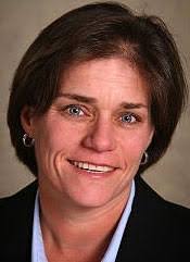 Elizabeth Winterhalter's Instagram, Twitter & Facebook