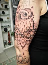 2020 • tattoo oberarm • hirsch mit mandala abgeheilt. Mandala Eule Auch Von Tattoo Piercing Needle Project Facebook