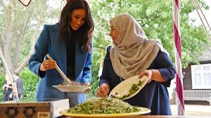 Sama halnya pada sebuah karya tulis, apapun bentuknya, pasti akan selalu diawali dengan sebuah kata pengantar. Ibu Meghan Markle Jadi Tamu Khusus Peluncuran Buku Resep Cantik Tempo Co