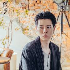 墜愛 月下 為愛墜落的祂 はinstagramを利用しています 墜愛月老雙帥 月老雙男神降臨 兩個人都愁眉苦臉的 到底發生什麼事 紅線拆與不拆又如何呢 編私心覺得吳叔叔最後一張好可愛 天樂你快去跟多米好好解釋 每週六