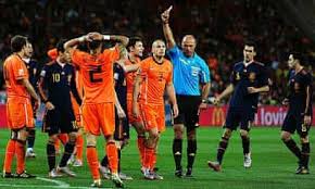 National teams standings with points, games played, won, loss, goals scored, goals against, goal difference from the 2010 fifa world cup. World Cup Final Howard Webb Under Fire But Johan Cruyff Blames Dutch Johan Cruyff The Guardian