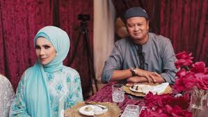 Syamsul debat nafi terlibat skandal isteri orang. Hari Lahir Ke 48 Tahun Rozita Che Wan Sambut Dengan Kuliah Dhuha Bersama Ustaz Syamsul Debat Mykmu Net