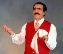 Kadıköy'de iskelenin orada tra$ makinesi satan bir adam var, sürekli saç sakal keser, mustafa keser diyip duruo. Mustafa Keser Biyografya