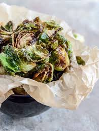 Fried Brussels Sprouts With Smoky Honey Aioli Rezept Rezeptideen Picknick Essen Ideen Lebensmittel Essen