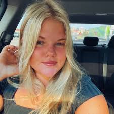 Sophie Francl (@sfrancl)