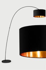 Sweep Stehlampe In Mattschwarz Und Kupfer Wer Liebt Das Nicht Aussergewohnliches Design Zum Kleinen Preis Ach Schau Mal Stehlampe Lampe Stehlampe Wohnzimmer
