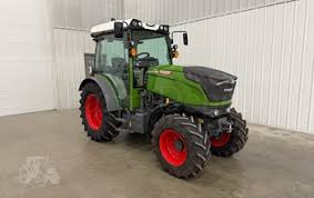 Fendt 411 Tractor