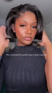 Nell Bland's Instagram, Twitter & Facebook