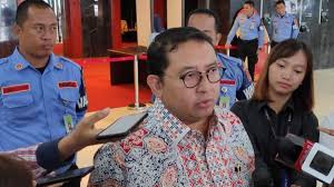 Menulis sejumlah buku sejarah, ekonomi dan politik. Fadli Zon Criticizes Jokowi S Government There Is A Tendency To Return To Authoritarianism