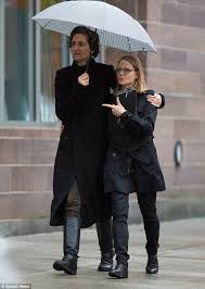 Congrats to jodie foster and her new wife alexandra hedison. Jodie Foster 5 1 And Her Wife Alexandra Hedison 5 10 On A Stroll Together Tall