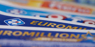 Malgré cette forte affluence, le montant du jackpot qui s'élevait à plus plus de 206 millions d'euros (pour 202 millions d'euros. Euromillions Le Pactole De 210 Millions Remporte En Suisse Le Point