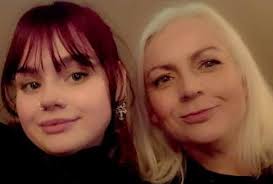 Anna Graves: Heartbroken mum seeks answers after daughter dies suddenly  aged 21 from rare brain bleed