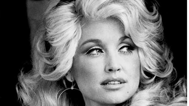The Tragic Real-Life Story Of Dolly Parton