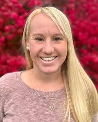 Laurie Strunk's Instagram, Twitter & Facebook