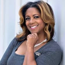 Carol Rey's Instagram, Twitter & Facebook