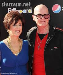 Photo of katy from her latest music video daisies. Katy Perry S Half Sister Jodi Hudson Says She Was Abandoned By Their Dad Starcasm Net