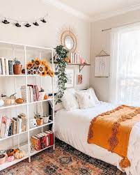 Cr Pinterest Bedroom Bedroomdecor Bedroominspiration Bedroomdesign Bedroomideas Bedroo Small Room Bedroom Dorm Room Decor Bedroom Decor Design