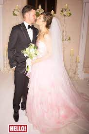 Now, jessica has been talking about the whole italian affair including that stunning pink wedding dress that she opted for and those four wedding rings that she wore. Jessica Biel Wears Giambattista Valli For Her Wedding To Justin Timberlake Hello