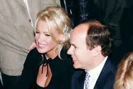 Check spelling or type a new query. Avant D Epouser Charlene Albert De Monaco Aurait Propose Le Mariage A Ophelie Winter