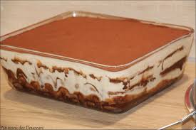 Un Tiramisu Au Chocolat Patissons Des Douceurs En 2020 Tiramisu Chocolat Recette Tiramisu Chocolat Recette Mascarpone Chocolat
