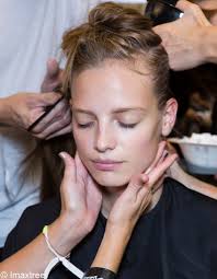 Double Menton Comment Perdre Son Double Menton Elle Coupe de cheveux pour visage rond : comment perdre son double menton