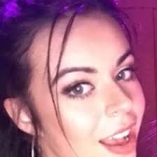 Sarah-Leanne Howe (sarahleanneface)