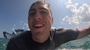 Turn your phone #thesearch #maldives #shredded #pro