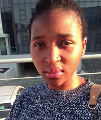 Inspirational young peer mothers