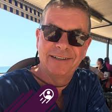 Professional building contractor required* Renovation in the central belt  covering aspects such as steel work, extensions, bathrooms,  reconfiguration…you name it. Must have experience and examples of work