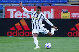 Black & white & read all over @juventusnation. Ignbaqmd3k Vtm