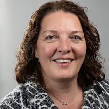 Nicole Harder's Instagram, Twitter & Facebook