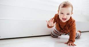 Demam merupakan reaksi dari sistem daya tahan tubuh saat sedang melawan penyakit. 5 Penyebab Kepala Bayi Panas Padahal Tidak Demam Popmama Com