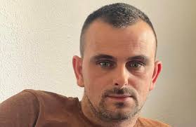 Halid Šakanović iz Velike Kladuše treba pomoć dobrih ljudi, operacija košta  18.000 eura!