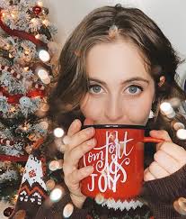 MADISON OLDS Gets Ready To Spend “Christmas At Home”