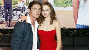 The life in pieces alum also reflected on her time filming the three teen movies, sharing two photos from the set. Joey King Says Ex Jacob Elordi Gave Her Permission To Post Her Deleted Tweet About Him Wusa9 Com