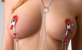 Nipple tourture