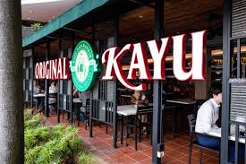 The fried chicken was tender and juicy and goes well with the rice. Original Penang Kayu Nasi Kandar Citta Mall