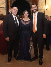 Marcos y Elisa unieron sus vidas en una solemne ceremonia religiosa