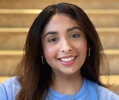 Natalie Thomason's Instagram, Twitter & Facebook