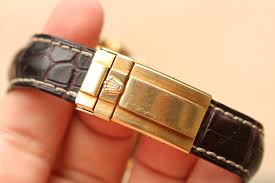 Image result for Daytona Yellow 1994 Reliant