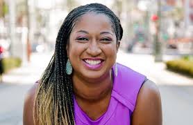 Tara Pringle's Instagram, Twitter & Facebook