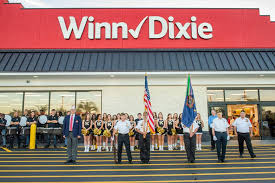 The average winn dixie salary ranges from approximately $15,000 per year for bagger to $108,625 per year for pharmacy manager. Winn Dixie Clermont Grand Reopening Clermont Report