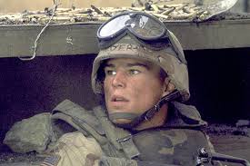 Facing intense fighting from groundforces, the american soldiers work to both survive and save their comrades. Black Hawk Down Sound Vision