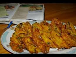 Hasilnya itu crispy di luar dan lembut di dalam, enak sekali. Resep Cara Membuat Bakwan Ikan Teri Yang Enak Dan Lezat Resep Masakan Maut