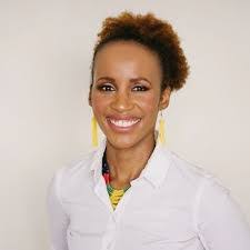 Elsa Robinson's Instagram, Twitter & Facebook