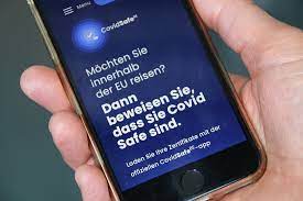 Le certificat covid belge sera accessible via l'app covidsafe.be, une application dont le lancement est prévu au plus tôt le 17 juin, rapporte l'echo mercredi. Bakym28gpecm9m