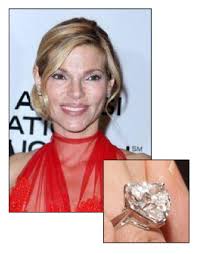 Celebrity Engagement Ring Andrea Hissom Casino Mogul And Billionaire Steve Wynn Celebrity Engagement Rings Celebrities Heart Shaped Diamond Engagement Ring