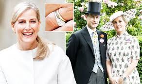 20 january 1965) is a member of the british royal family. Sophie Countess Of Wessex Prince Edward Gave Royal Engagement Ring With Family Link All Best 24