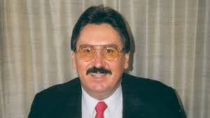 Peter Beckett was a 'controlling spouse' court hears